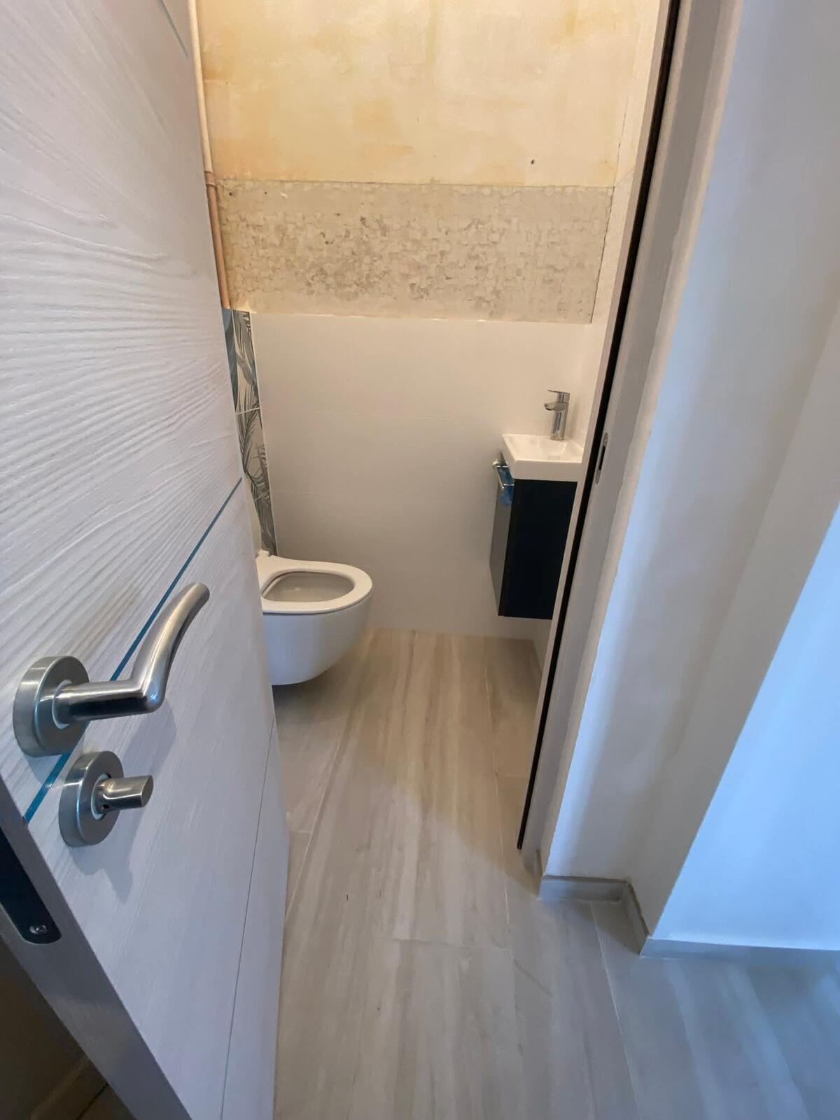 Création d’un wc suspendu